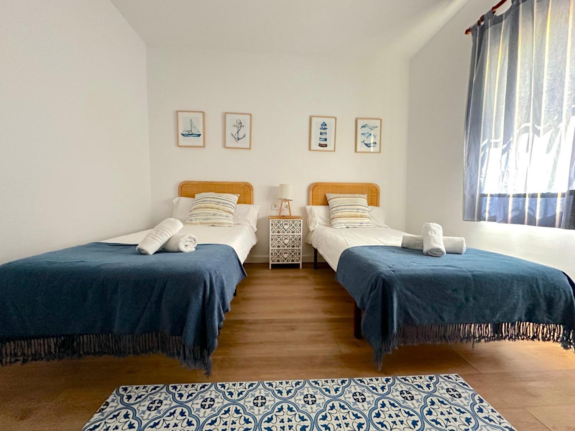 Villa Alboran Beachfront 9Pax ตอร์เร เด เบนากาลบอน ภายนอก รูปภาพ