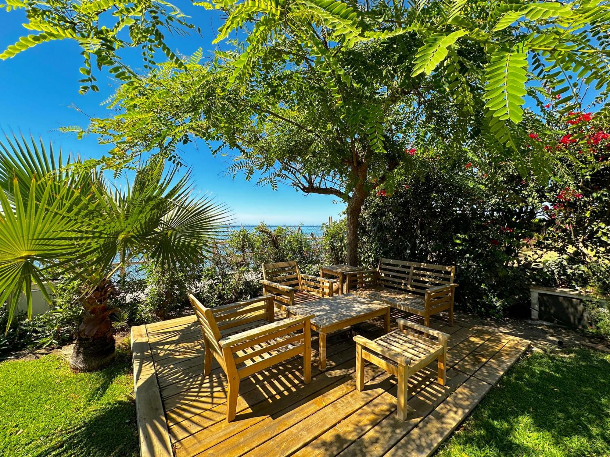 Villa Alboran Beachfront 9Pax ตอร์เร เด เบนากาลบอน ภายนอก รูปภาพ