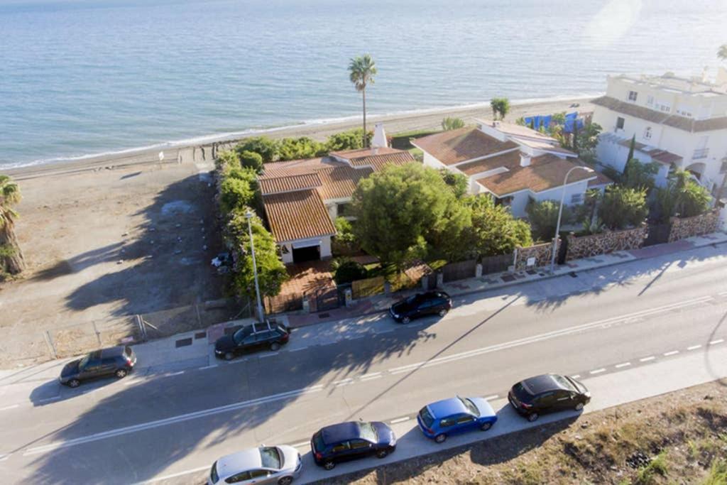 Villa Alboran Beachfront 9Pax ตอร์เร เด เบนากาลบอน ภายนอก รูปภาพ